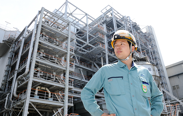 日々、着実にかつ貪欲に。現場の第一線で安定運転を支える。住友共同電力株式会社　発電部　火力運転課（西火力）　藤田 祥吾