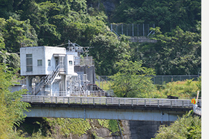 山根発電所